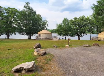 arkansas/petit-jean-state-park/bar/petit-jean-state-park-cabins