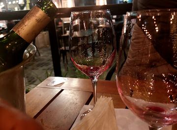 argentina/mendoza-wine-region/bar/gingger