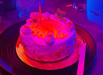 india/delhi/hauz-khas-village/bar/a