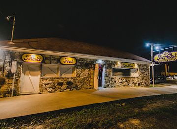 texas/mckinney-falls-state-park/bar/the-far-out-lounge-stage