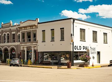 Old Pal Texas Tavern