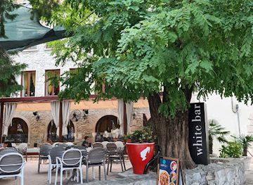bosnia-and-herzegovina/trebinje/bar/white-bar