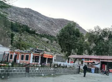 pakistan/fairy-meadows/bar/resham-steak-n-grill