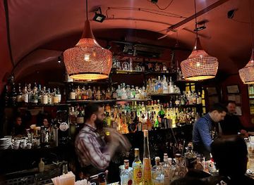 hungary/central-transdanubia/bar/boutiq-bar
