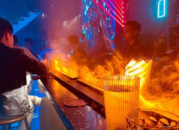 vietnam/red-river-delta/bar/f0-lounge-and-club