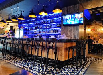 ukraine/chernivtsi/central-square/bar/gojra