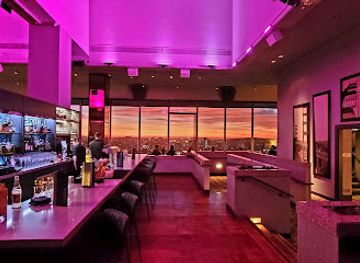 california/san-francisco/union-square/bar/cityscape