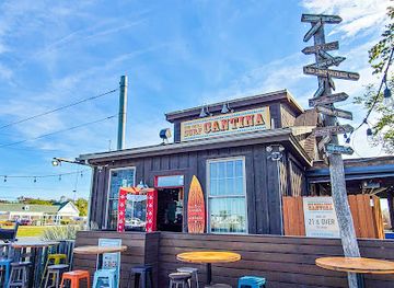 delaware/delaware-seashore-state-park/bar/big-chill-surf-cantina