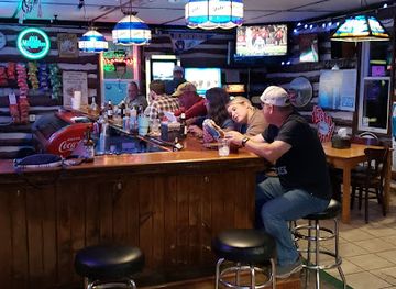 iowa/effigy-mounds-national-monument/bar/horseshoe-tavern
