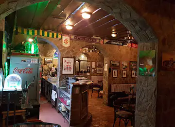 England Pub (Bar)