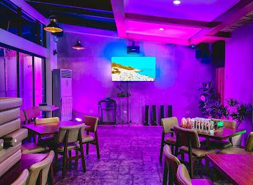 philippines/visayas/bar/top-floor