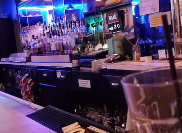 wisconsin/wausau/bar/intermission