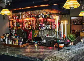 Corner Club