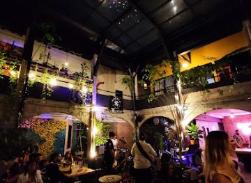 colombia/medellin/bar/the-garden-bar-and-restaurant