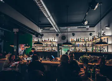 Trzcina cocktail bar