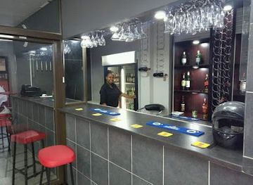 south-africa/east-london/bar/the-corner-pub-and-restaurant