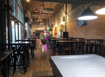 singapore/sembawang/bar/the-carpenters-bar