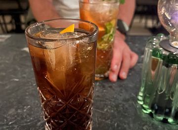 argentina/mendoza-wine-region/bar/under-wine-bar