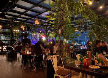 indonesia/riau-islands/bar/port-house-resto-bar