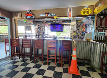 El TIMBIRICHE SPORT BAR