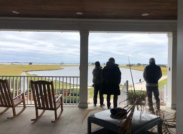 virginia/assateague-island-national-seashore/bar/grill-at-rum-pointe