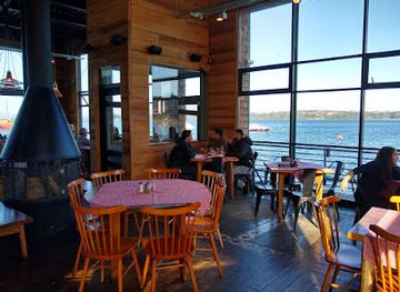 chile/puerto-varas/bar/mesa-tropera