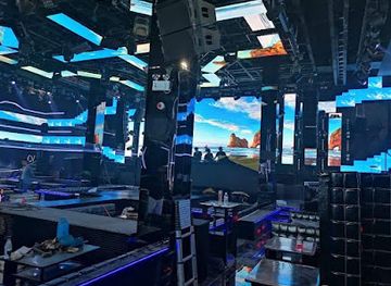 vietnam/north-central-coast/bar/bar-sky-club