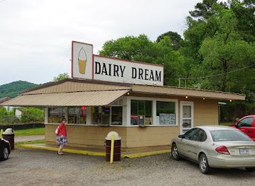arkansas/devil-s-den-state-park/bar/dairy-dream