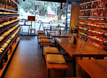 new-zealand/auckland/mission-bay/bar/oak-barrel-wine-house