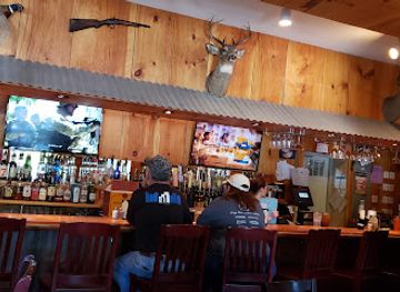 new-hampshire/lakes-region/bar/stark-house-tavern