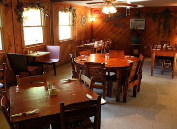 tennessee/cades-cove/bar/the-riverstone-restaurant