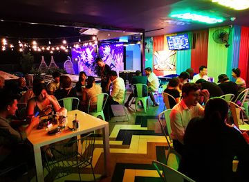 malaysia/sabah/bar/tamu-rooftop