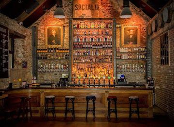 ireland/the-kerry-way/bar/social-15