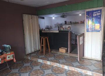 ghana/tamale/bar/white-horse