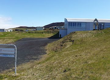 iceland/landmannalaugar/bar/hollin