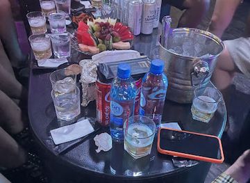 vietnam/ha-long-bay/bar/lin-lounge