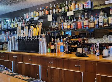 montana/the-judith-basin/bar/cougar-canyon-bar-and-grill