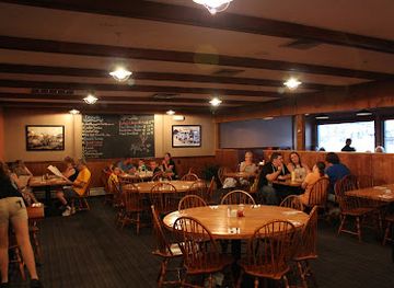 maine/old-orchard-beach/bar/birdies-grill-tavern