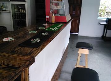 dominica/saint-john/bar/bar-52