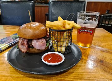 new-zealand/otago/bar/portobello-hotel-bistro