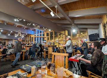 washington/snoqualmie-pass/bar/timberwolf-lodge