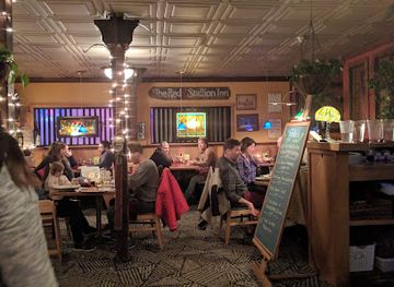 maine/sugarloaf-mountain/bar/tufulio-s-restaurant-bar-craft-beer-happy-hour-pizza-italian-food