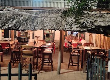 suriname/paramaribo/bar/bar-bizar