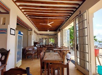 kenya/lamu/shela/bar/sea-suq