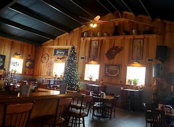 west-virginia/watoga-state-park/bar/white-front-tavern