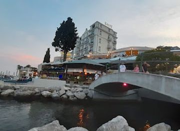 croatia/opatija/bar/colloseum