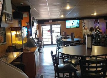 iowa/gitchie-manitou-state-preserve/bar/red-rock-bar-grill