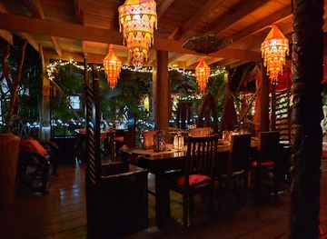 saint-lucia/anse-la-raye/bar/treetop-restaurant-and-bar