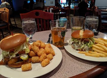 california/redding/bar/three-shastas-bar-grill