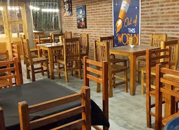 argentina/los-andes/bar/patio-cervecero-rama-caida